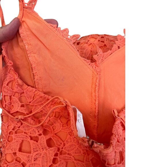 ASTR The Label Coral Lace Midi Dress XS Romantic Lace Crochet Wedding Guest - Picture 12 of 12